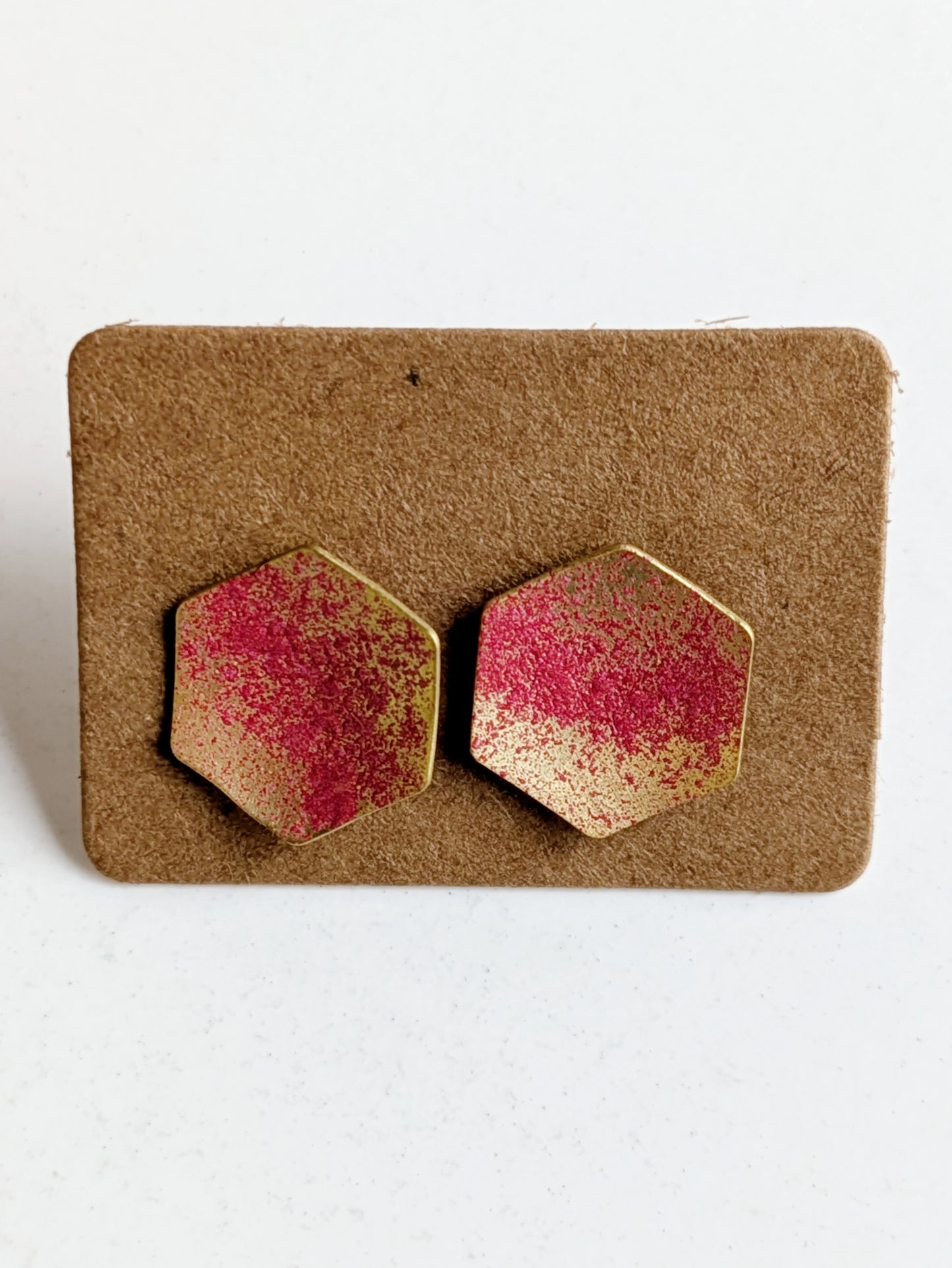 Enamelled hexagon studs